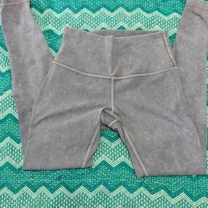 Washed blue lulu leggings